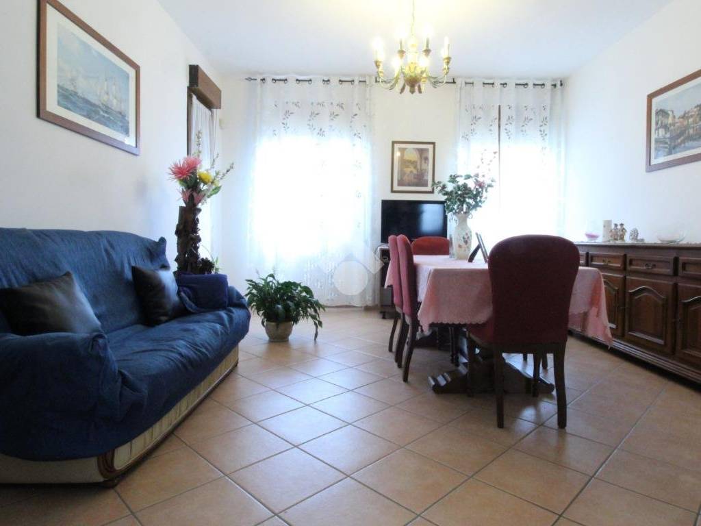Salone