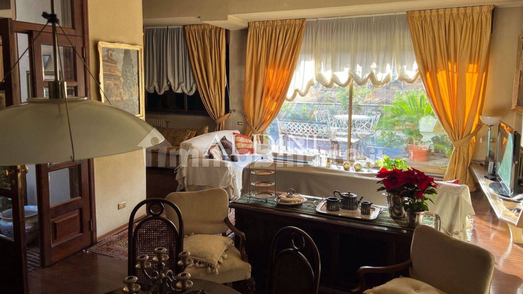 Palazzo - Edificio in vendita a Catania