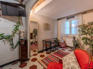 3-room flat via di Canneto Il Lungo, Molo, Genoa