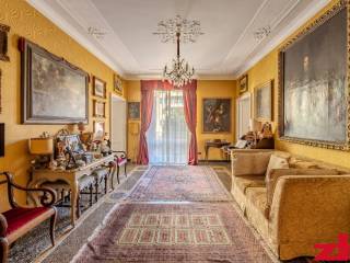 Apartment via Giovan Battista Lanata, Manin, Genoa