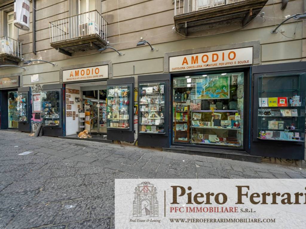 Locale commerciale via Port'Alba 25, Napoli, Rif. 124463927 ...