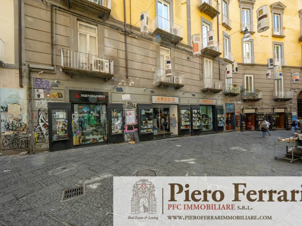 Locale commerciale via Port'Alba 25, Napoli, Rif. 124463927 ...
