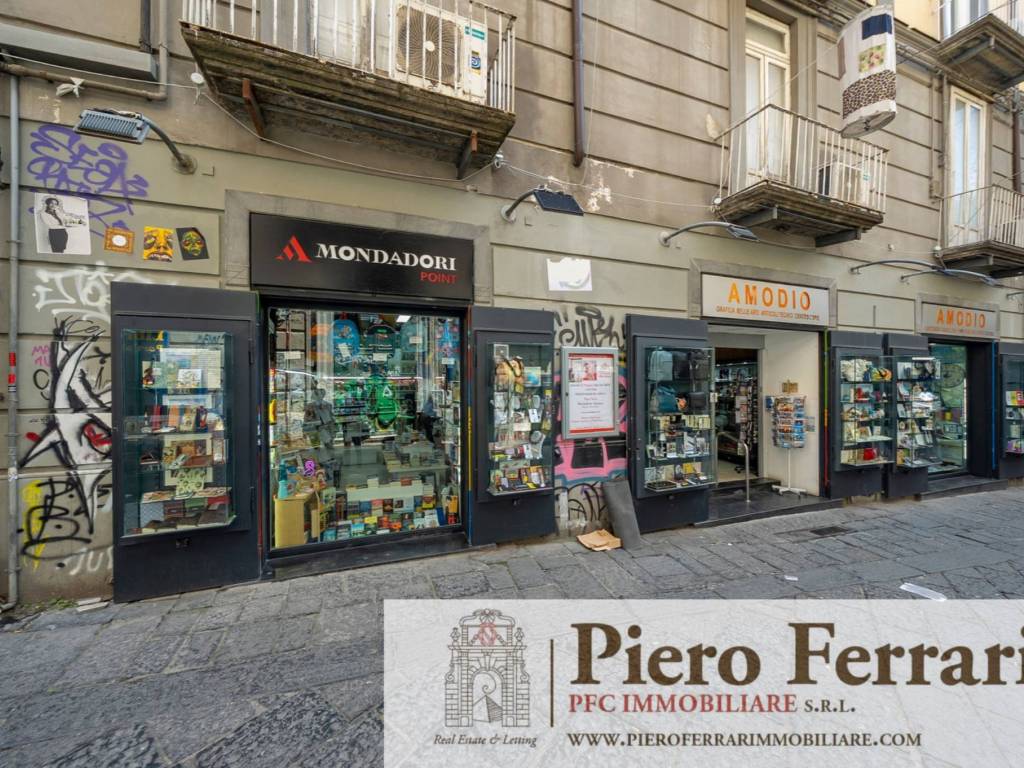 Locale commerciale via Port'Alba 25, Napoli, Rif. 124463927 ...