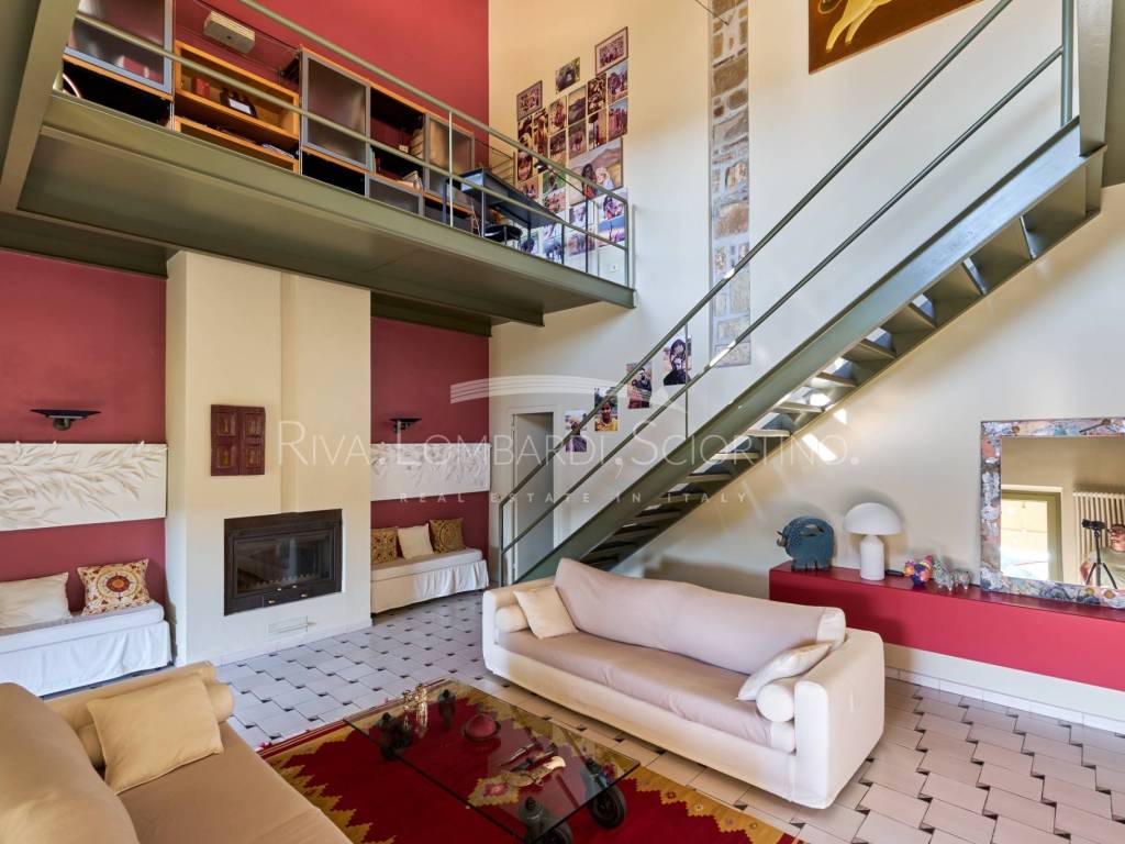 Salone