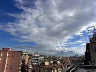 4-room flat via Michele Guadagno 39, San Carlo All'Arena, Naples