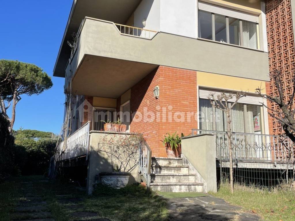 Villa in vendita a Pietrasanta