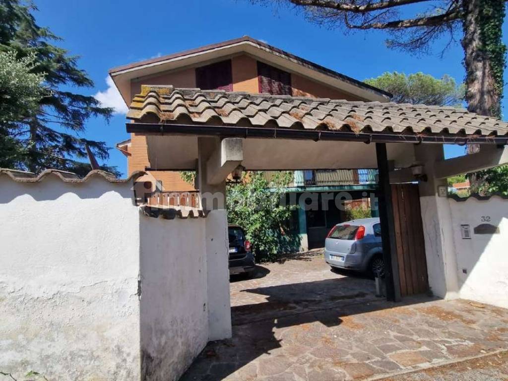 Villa unifamiliare via Niccolo Giosafatte biagioli, Casal Bernocchi, Roma
