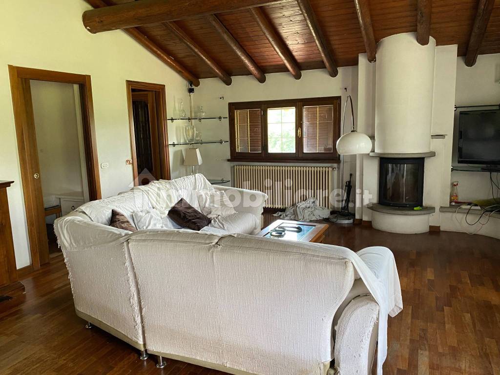 Salone