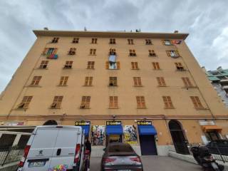 4-room flat corso Alessandro De Stefanis 42, Staglieno, Genoa