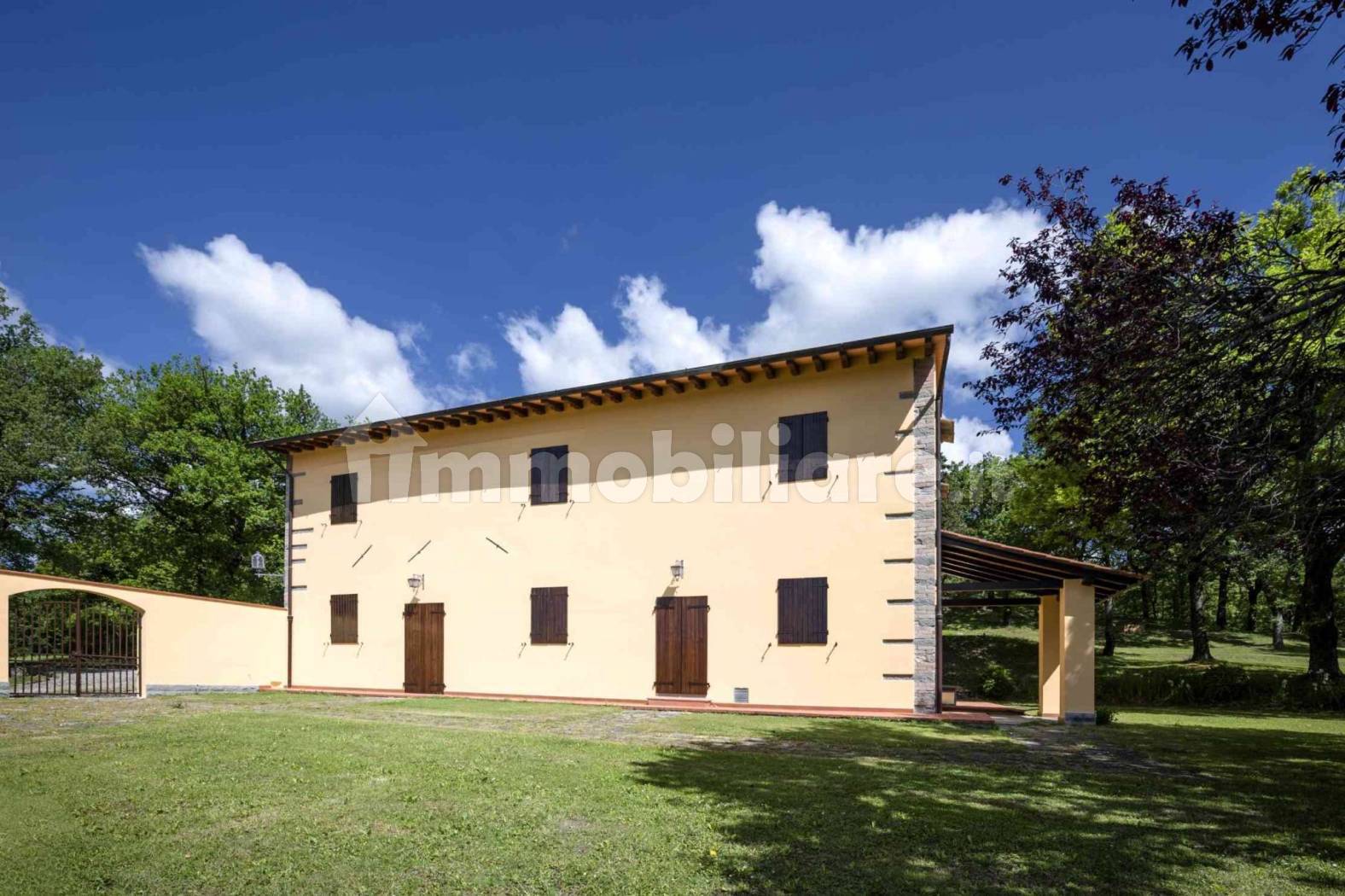 Villa in vendita a Scarperia e San Piero