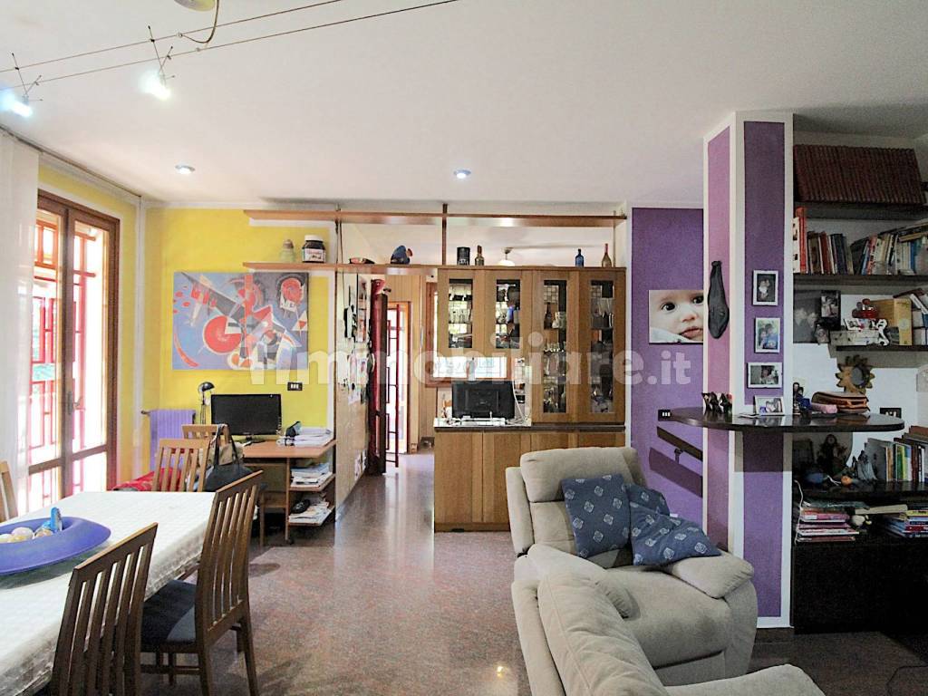 Salone