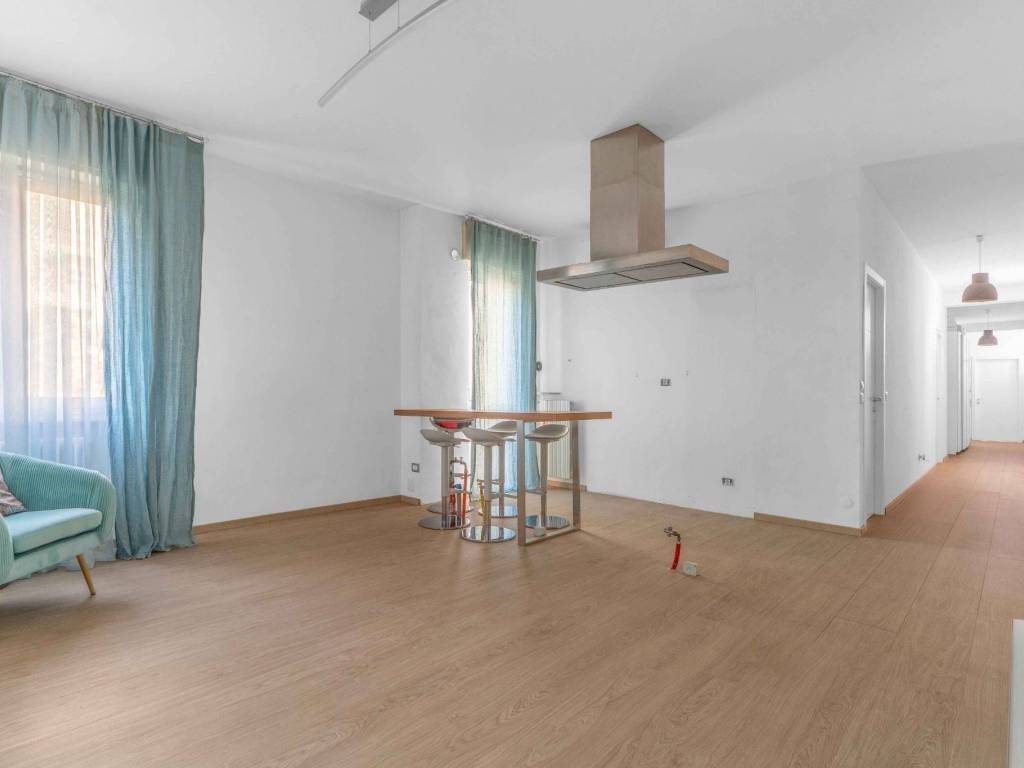 Trilocale via Nicola Palmieri, Cermenate - Abbiategrasso, Milano