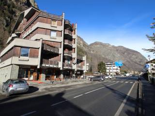 Zona