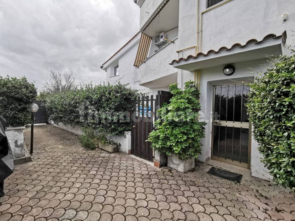 Trilocale via Epaminonda, Casal Palocco, Roma