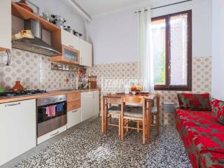 2-room flat via Agucchi, Santa Viola, Bologna