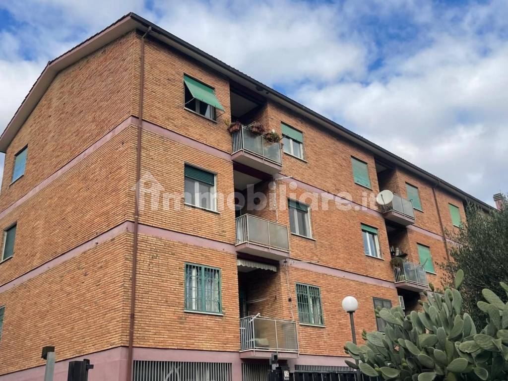 Trilocale via Egidio Garra 19, Casal Bernocchi, Roma