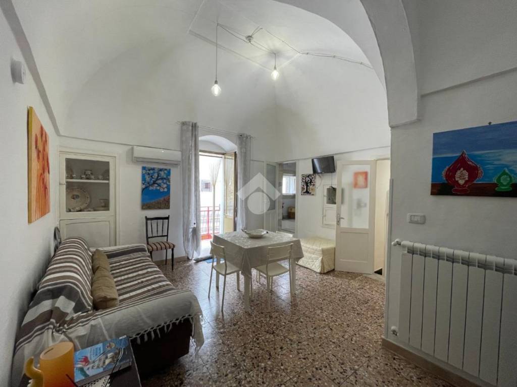 Salone