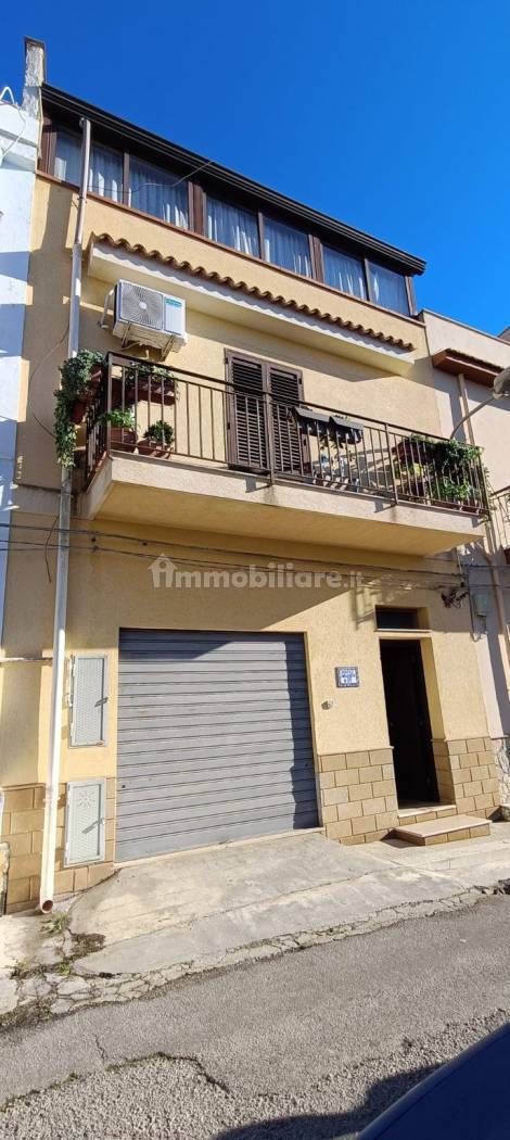 Casa indipendente in vendita a Cinisi