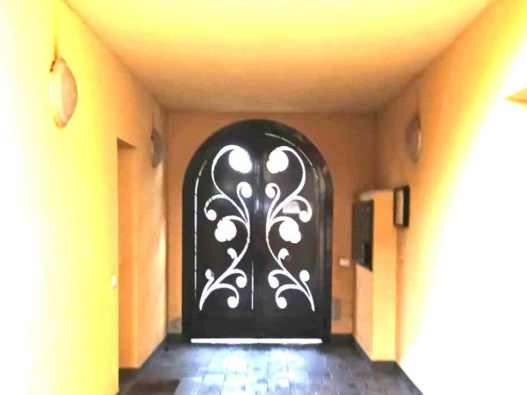 Vendita Appartamento Noviglio. Trilocale in via Guido Rossa. Buono ...