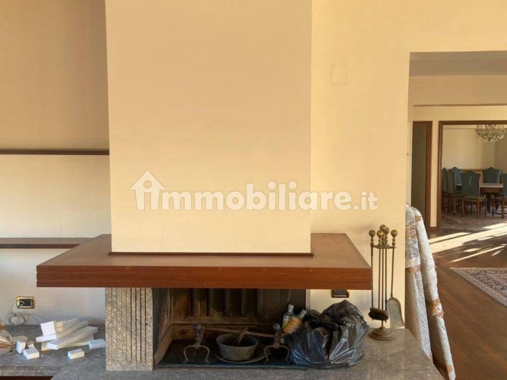 Salone