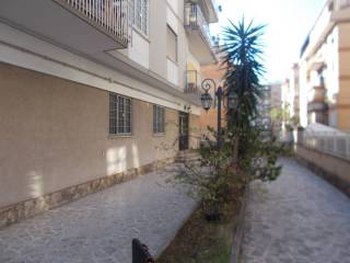 2-room flat via Giacomo Bresadola, Centocelle, Rome