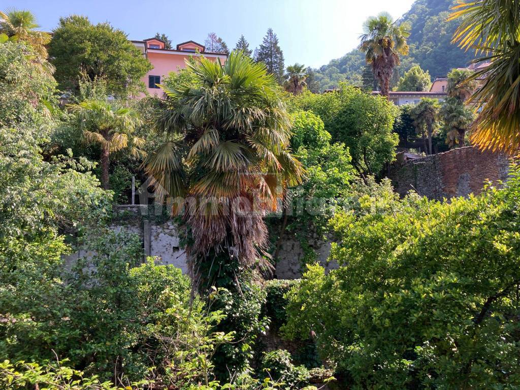 Vendita Appartamento Laveno-Mombello. Bilocale in via Labiena 39 ...