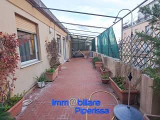 Penthouse piazza Corvetto, Centro Città, Genoa