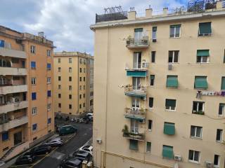 Apartment via Monte Zovetto, Albaro, Genoa