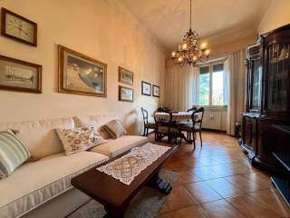 4-room flat piazza pier vettori 3, Ponte alla Vittoria, Florence