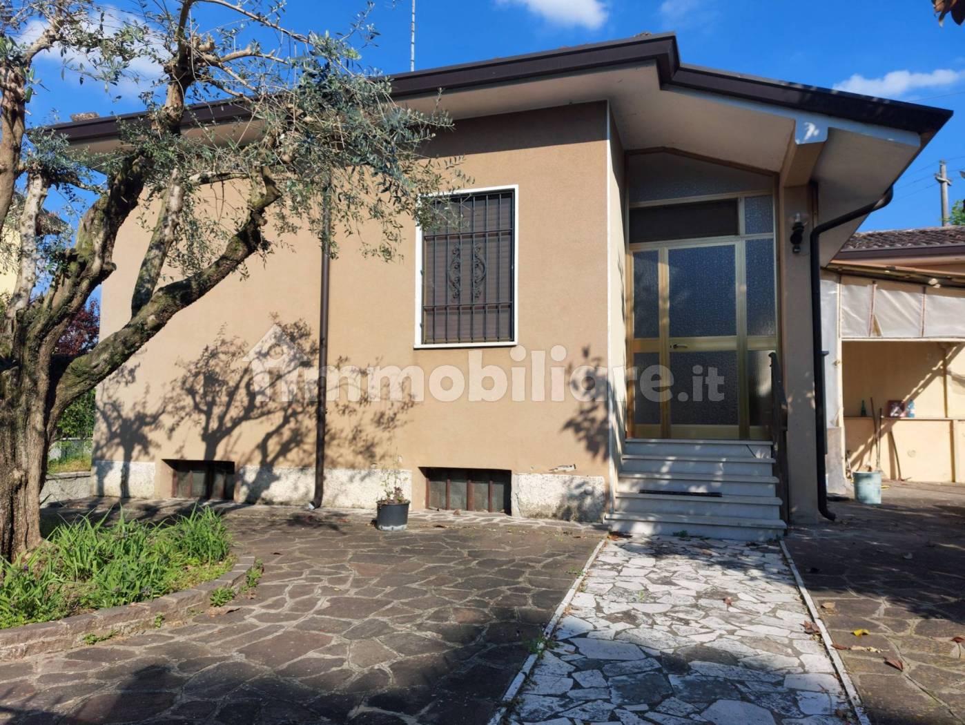 Villa in vendita a Valeggio sul Mincio