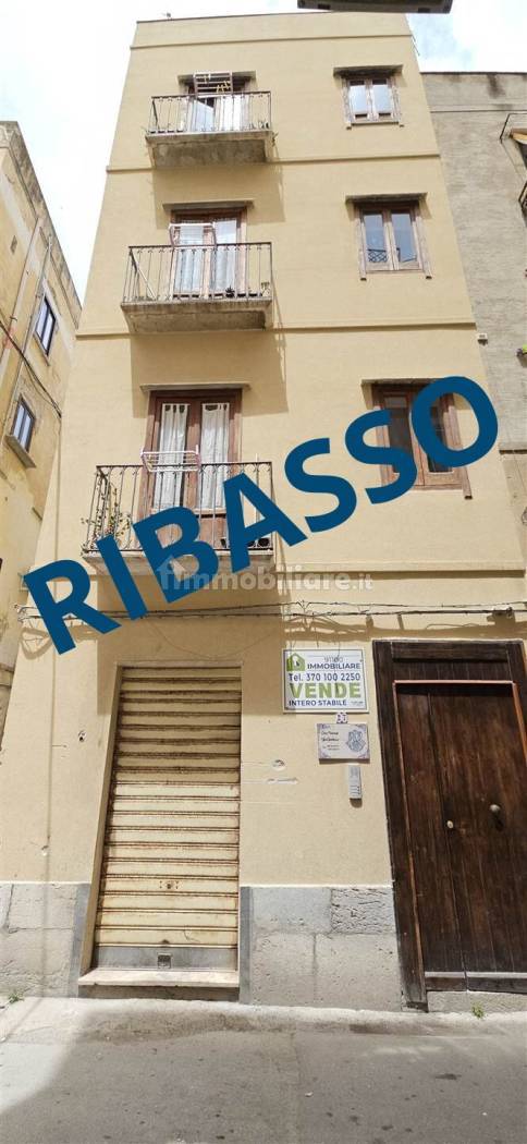 Palazzo - Edificio in vendita a Trapani