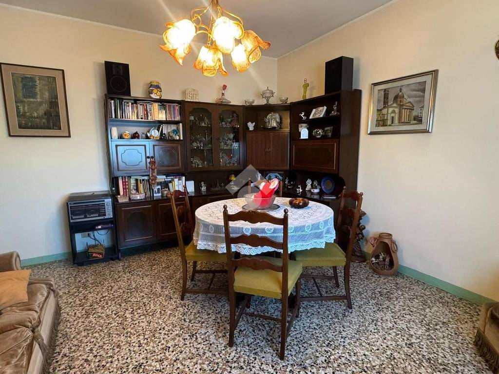 Salone