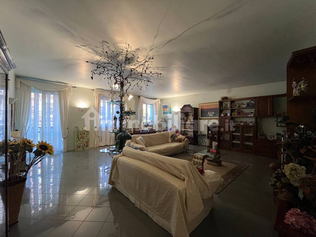 Salone