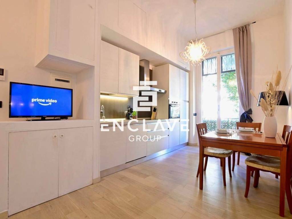 Rent Apartment Florence. 1-bedroom flat in Lungarno Cristoforo Colombo ...
