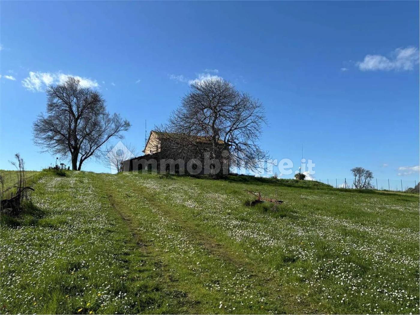 Rustico - Casale in vendita a Vallefoglia