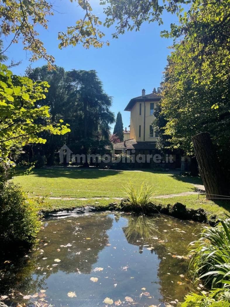 Villa in vendita a Flero