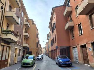 3-room flat via Centotrecento, Irnerio, Bologna