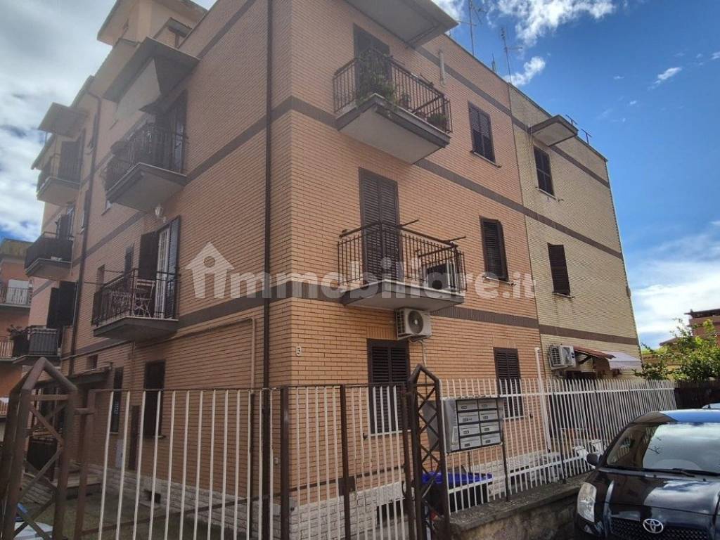 vendita-appartamento-roma-bilocale-in-via-giovanni-fantoni-5-buono
