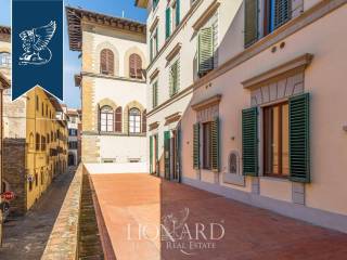 Apartment excellent condition, first floor, Santa Croce, Florence