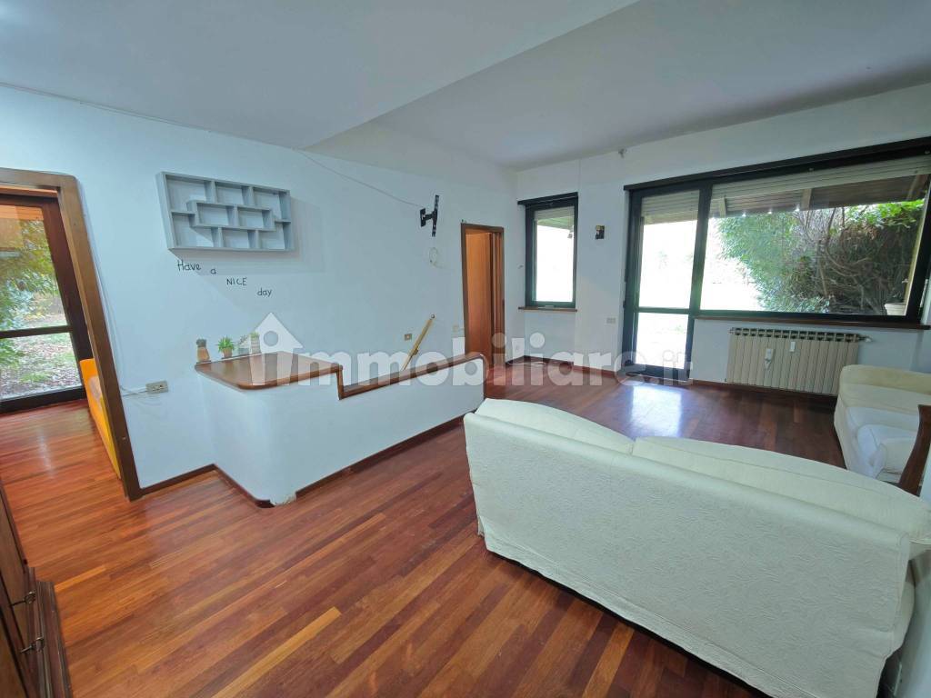Salone