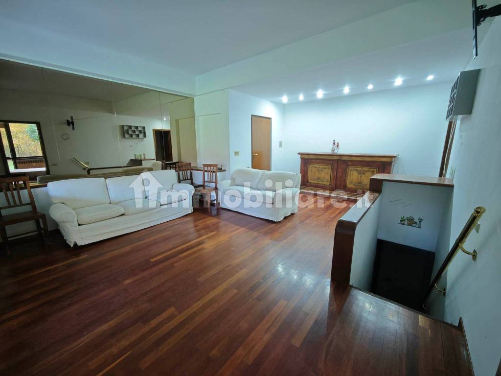 Salone