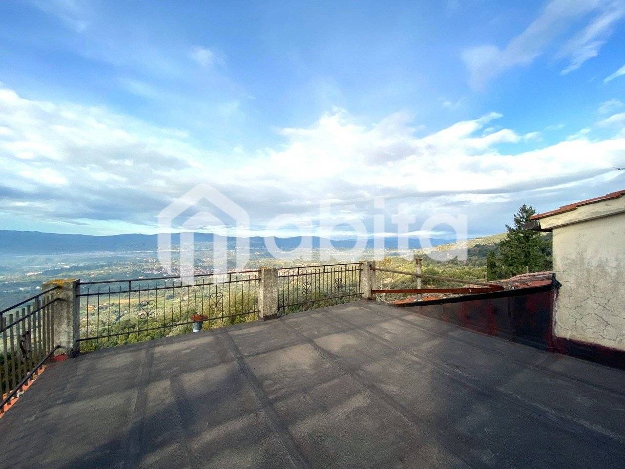 Villa in vendita a Castelfranco Piandisco