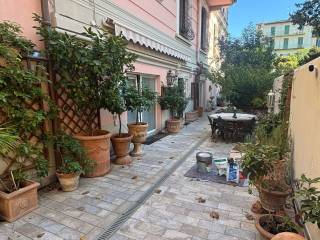4-room flat via dei Cairoli 55, Campo di Marte, Florence