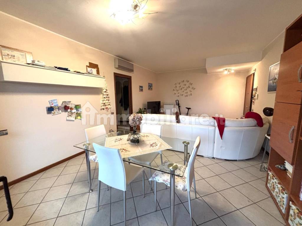 Vendita Appartamento Corbetta. Quadrilocale in via Terranova 2. Ottimo ...