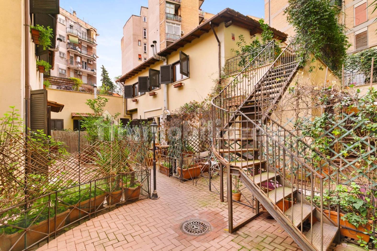 Appartamento in vendita a Roma