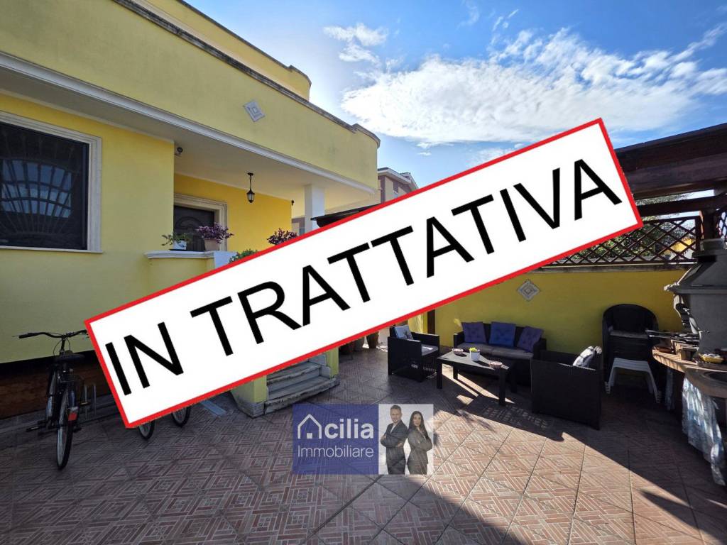 Villa a schiera via Saracena 18, Centro Giano, Roma