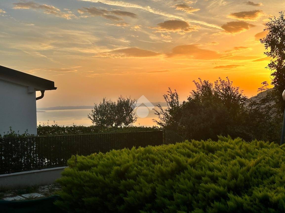 Villa in vendita a Costermano sul Garda