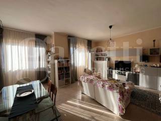 4-room flat via Della Costituente, Poggiofranco, Bari