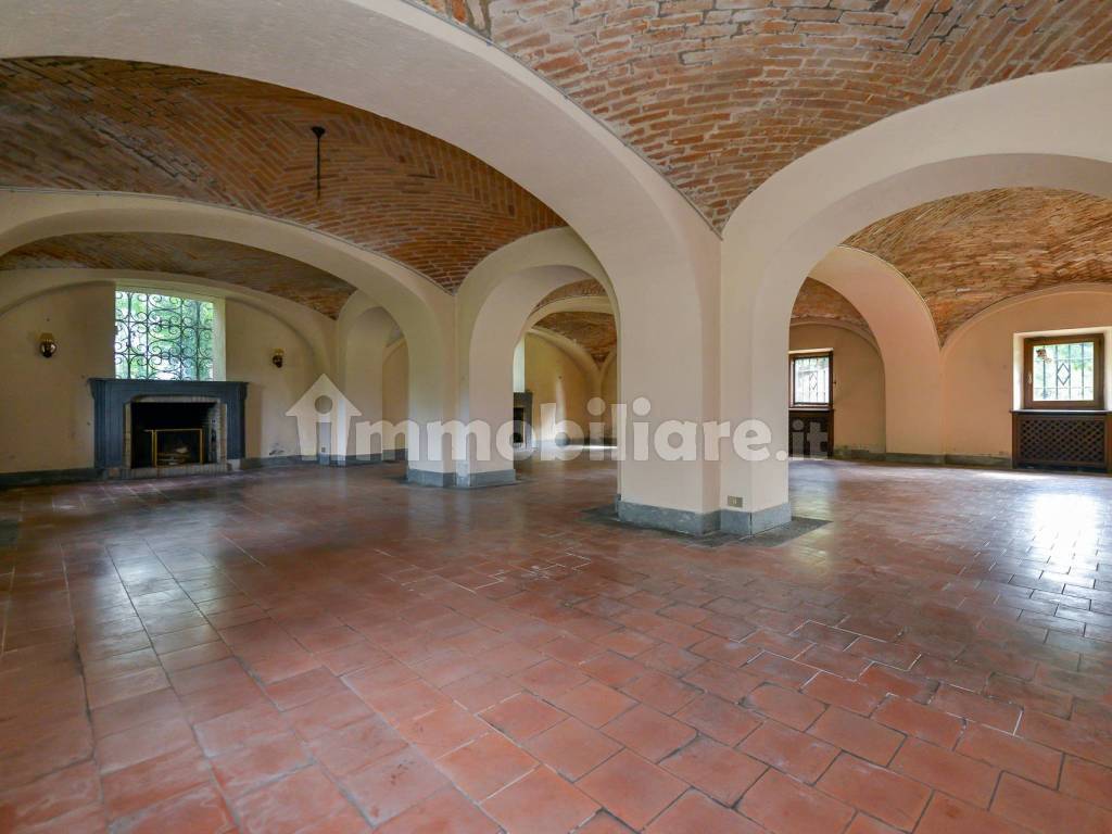 Salone