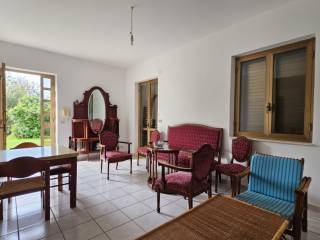 Salone